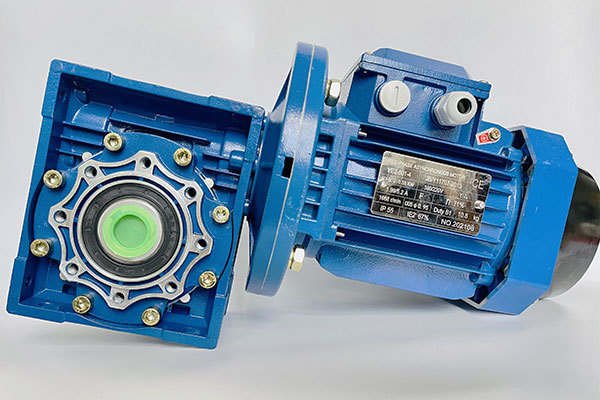 Perakitan dan pembongkaran gearbox